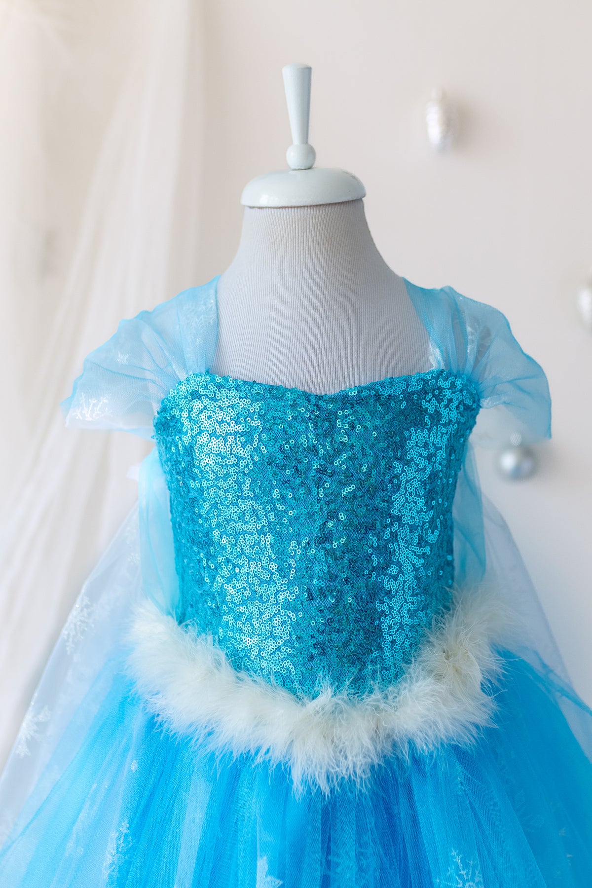 elsa holiday dress Princess with Snowflake Tulle 6-9 months / Dress + Bag + Wand Colors 3431 Long Formal Color:Agave This dress has a FD2022