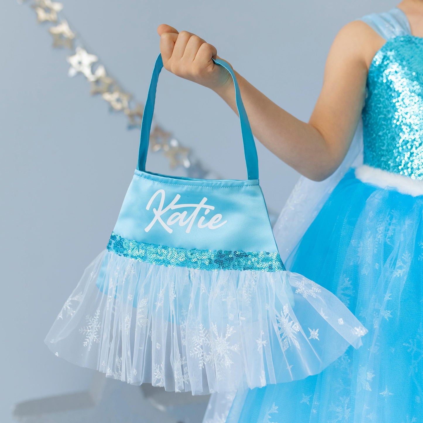 Elsa Princess Costume: Frozen-Inspired Dress for Girls Birthday Party