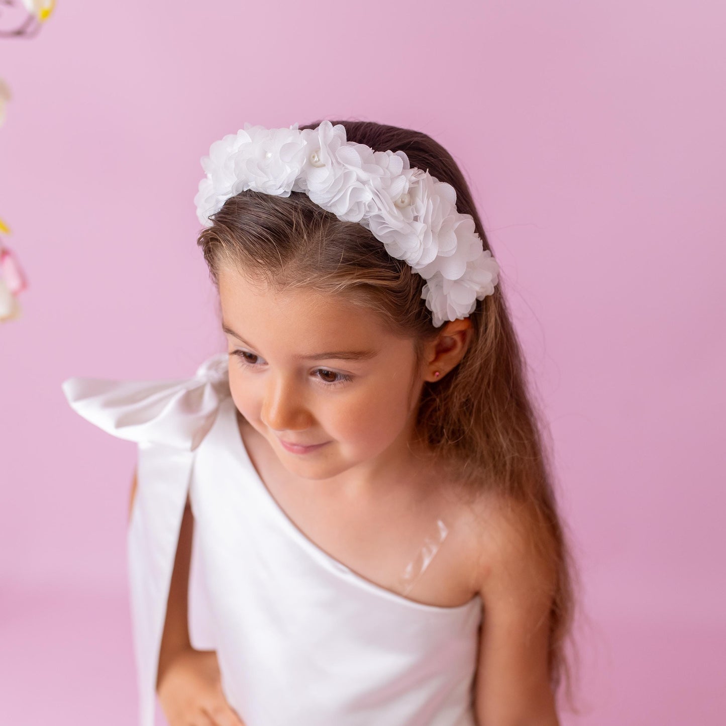 Pure White Satin Flower Girl Dress: Elegant One-Shoulder Gown with Oversized Bow