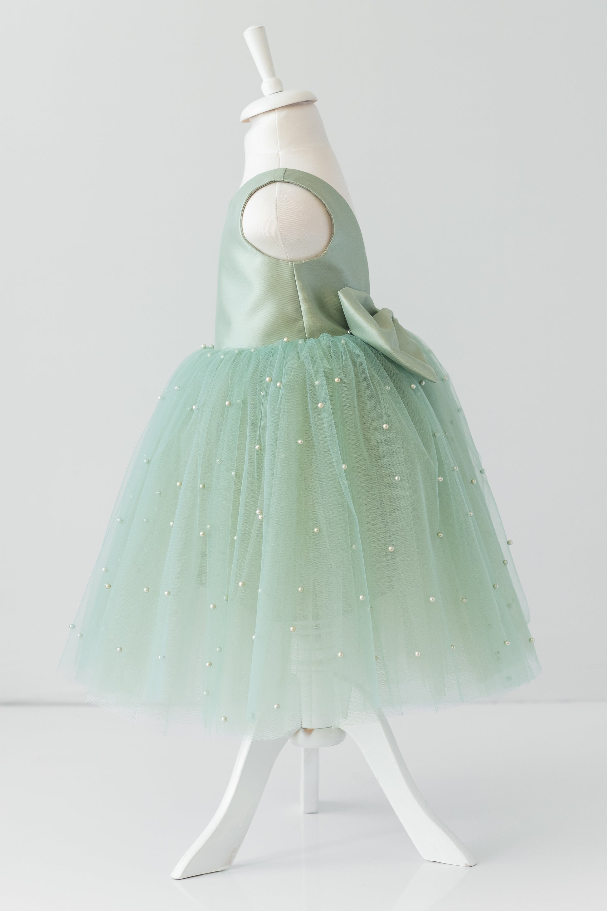 sage green flower girl dress Luxury with Embroidery Princess Tulle Wedding Gown J219 holiday occasion Sage Flower Girl Dress, Rustic