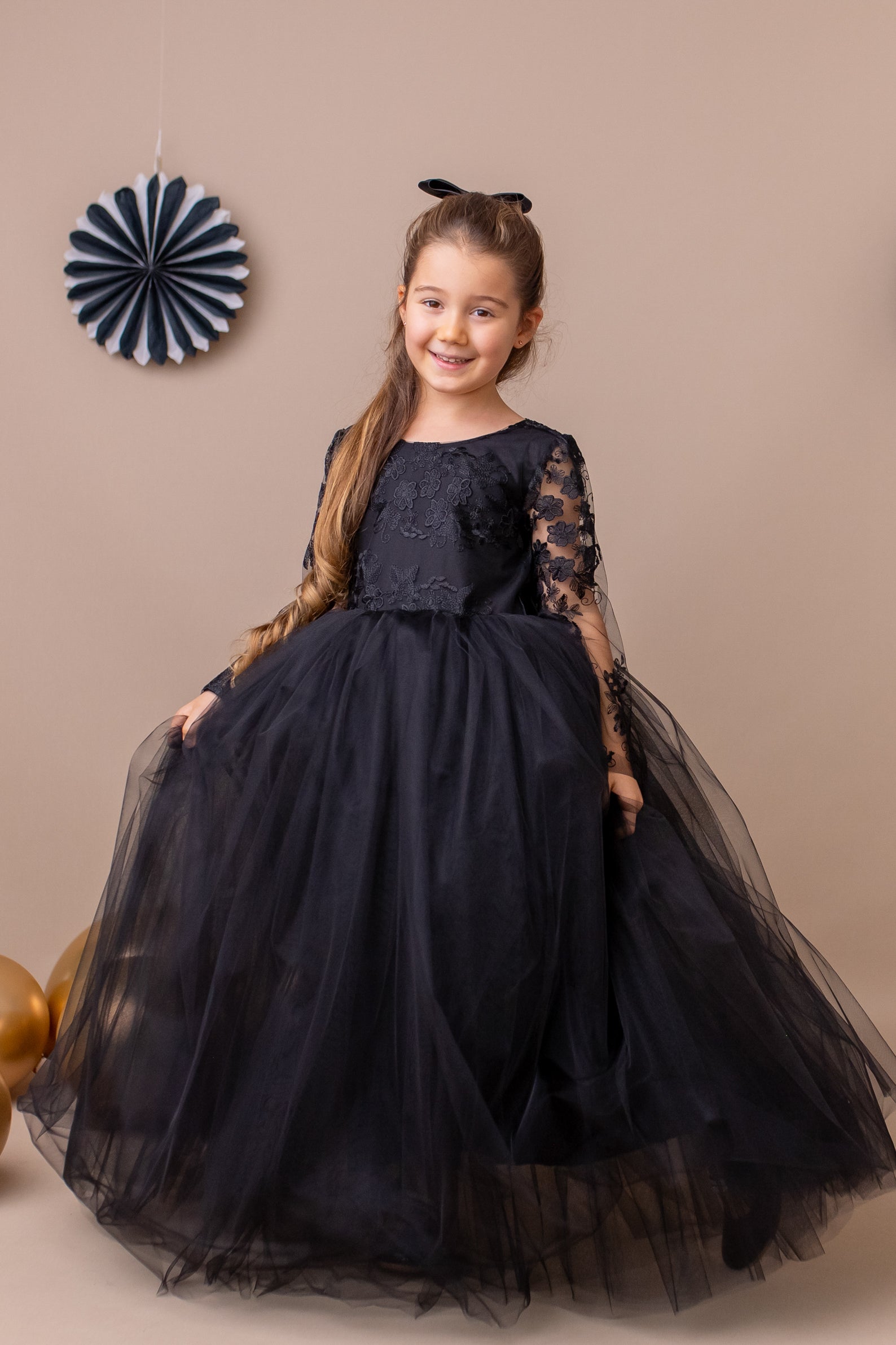 Black Lace Tulle Flower Girl Dress: V-Back Satin Bow Gown 6-9 months US kids' numeric / Dress & Hair Bow