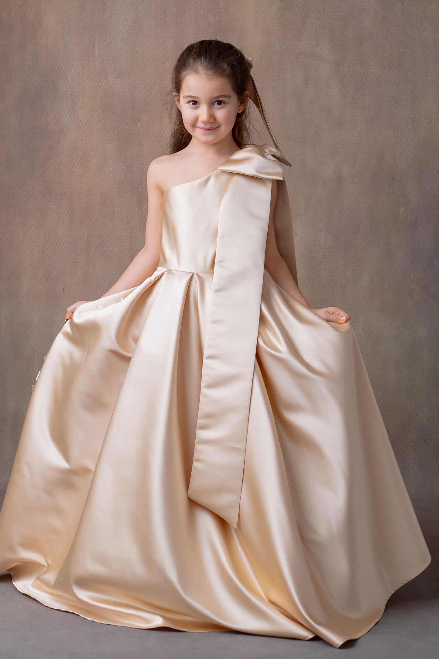 Champagne Satin One-Shoulder Flower Girl Dress with Bow & Personalized Bag Wedding Gown