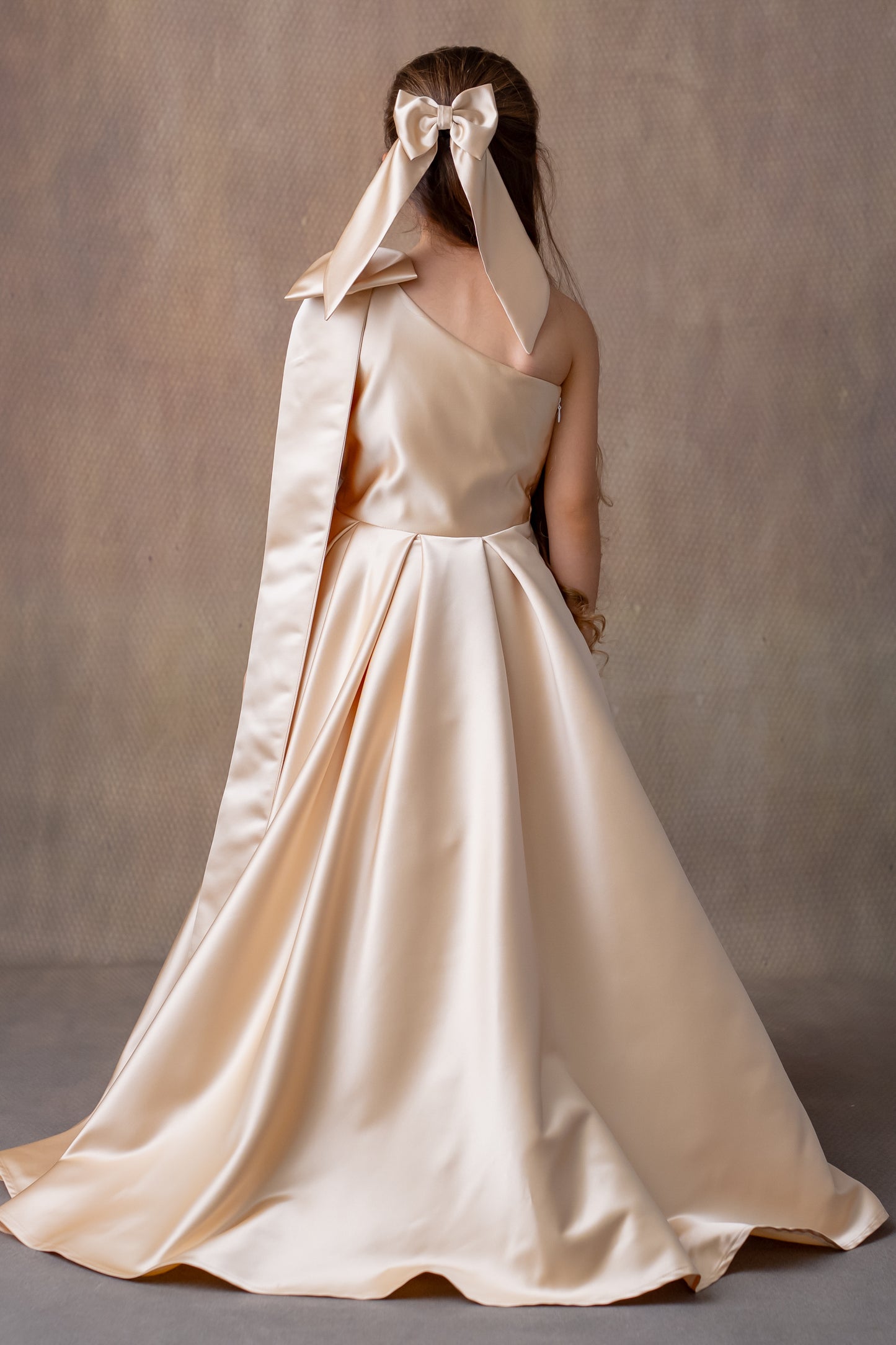 Champagne Satin One-Shoulder Flower Girl Dress with Bow & Personalized Bag Wedding Gown