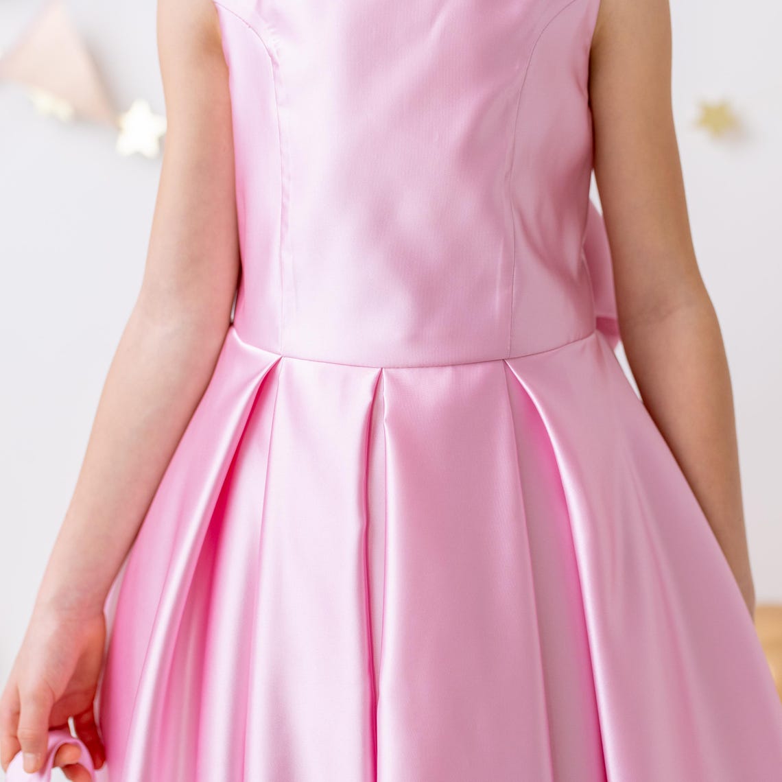 Pink Satin Flower Girl Dress Wedding Gown with Bow Tulle Bridesmaid Communion Formal